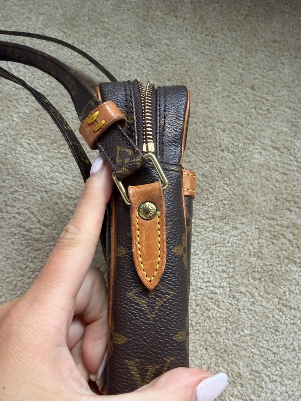 Louis Vuitton compact louis